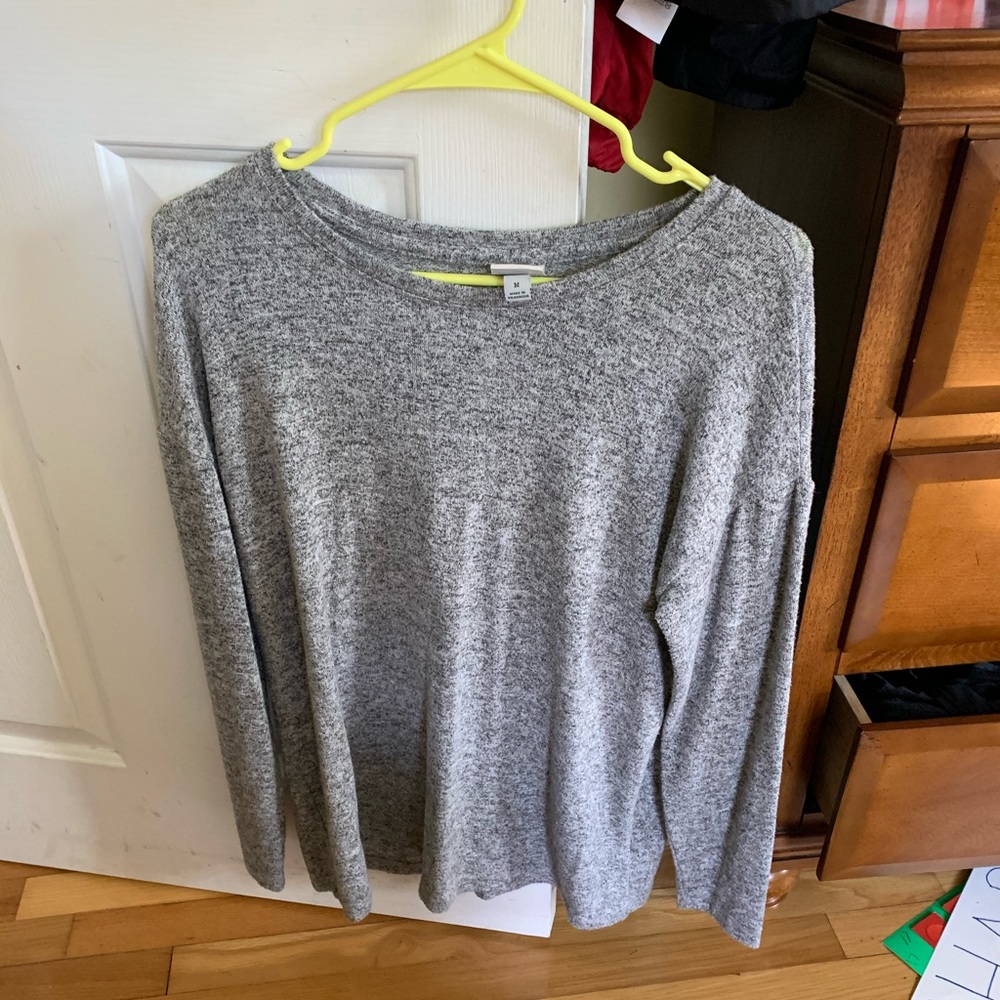 Plain gray long sleeve